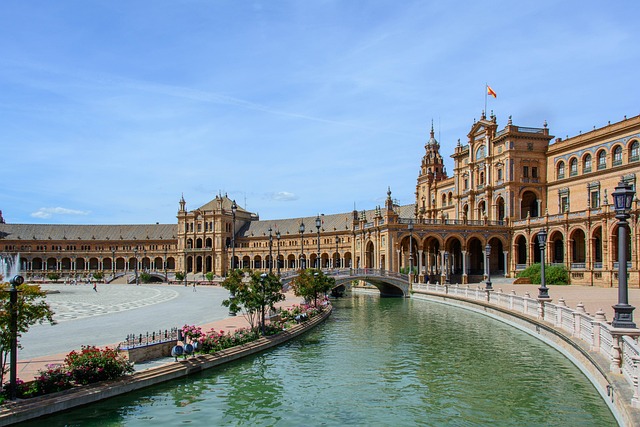 Plaza de EspañaPlaces to visit in Seville