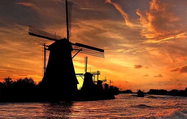 windmills kinderdijk dutch unesco netherlands.